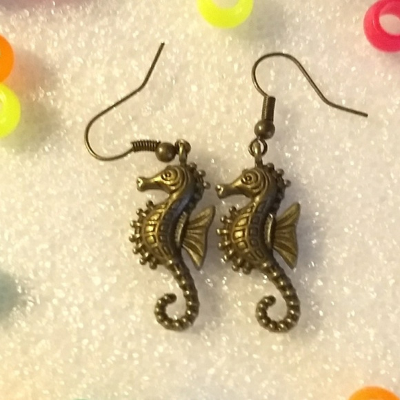 JEWELRY - 4 / $20 - random rings necklace earrings - Picture 7 of 8